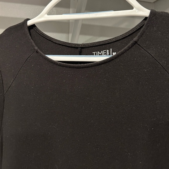 Time and TRU 3/4 Length Sleeve Dress - Picture 4 of 8